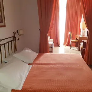3* Hotel Andromaco Palace